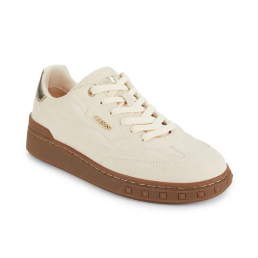 GUESS 31MM Quilt Logo Low Top Platform Sneakers NEW